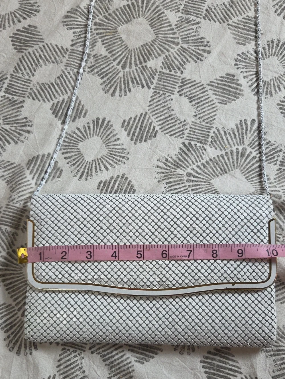 Vintage 70s white metal mesh clutch Chain Link shoulder evening bag